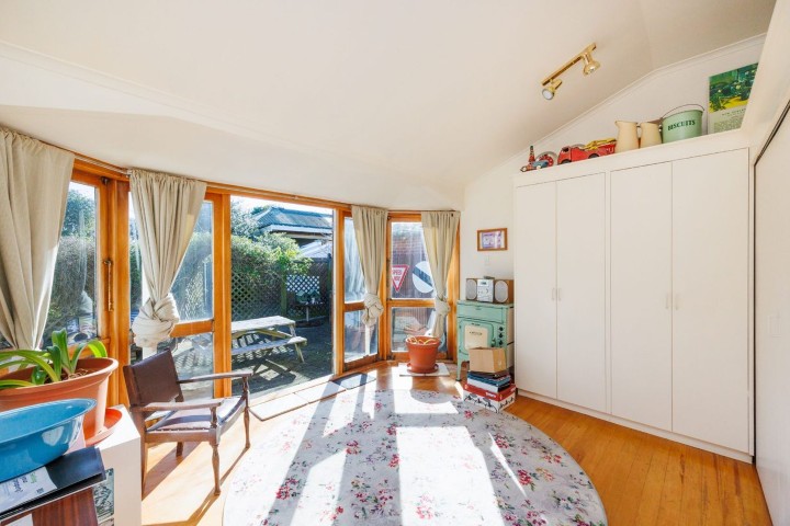 15814398296177505244