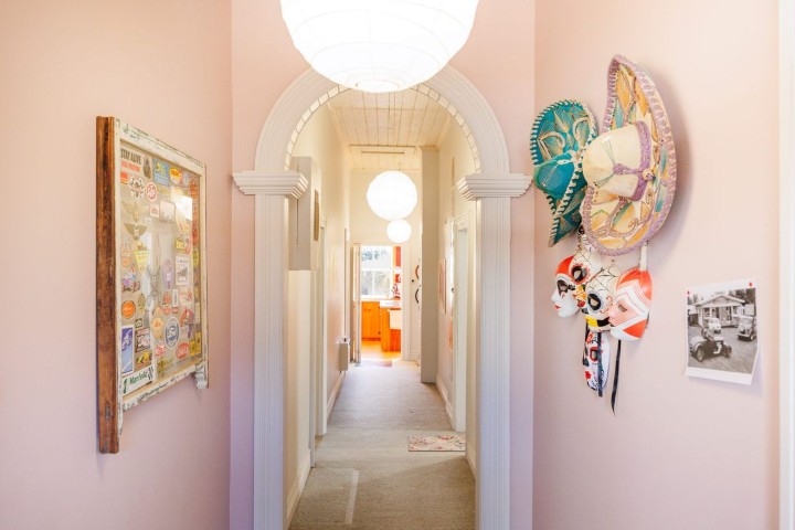 17827850260719808305